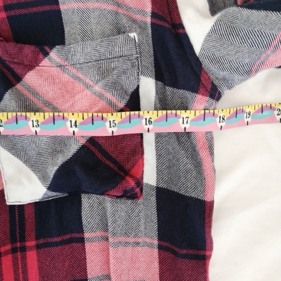Rails Hunter Plaid Button Up in White, Indigo, Blush Small - Picture 12 of 14